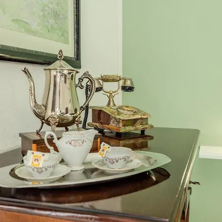 Rosa Di Gio - The Charm Of Another Era Apartment
